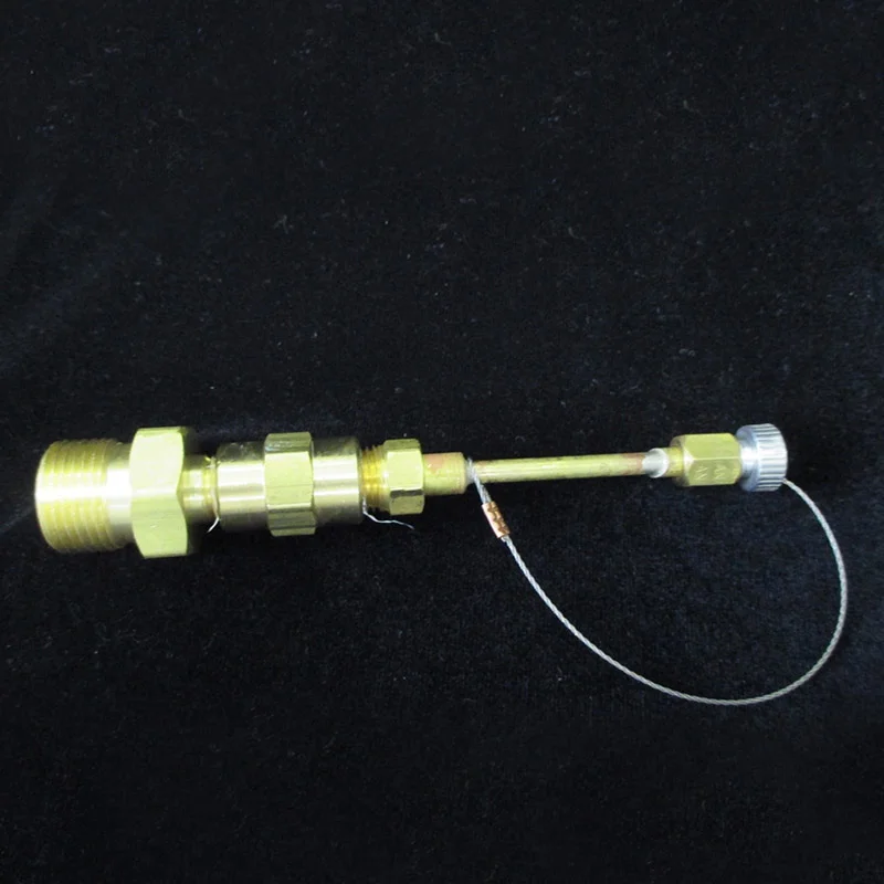 4110 801 FAM PB3 Filling Adaptor to fill Puritan Bennett from male CGA 540